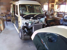 愛知県 T様 エブリィ(ワーゲンバス仕様)組付中です。