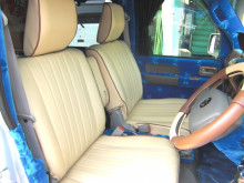 軽キャンピングカーにシートカバー取付！