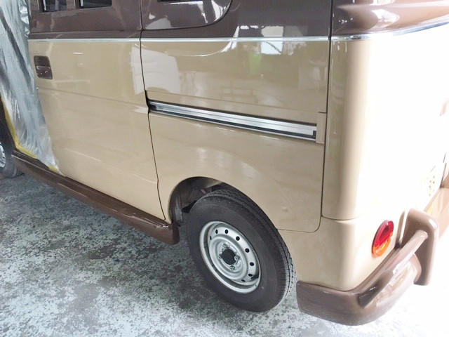 愛知県　Ｎ様　アーリーのペイントに入りました！