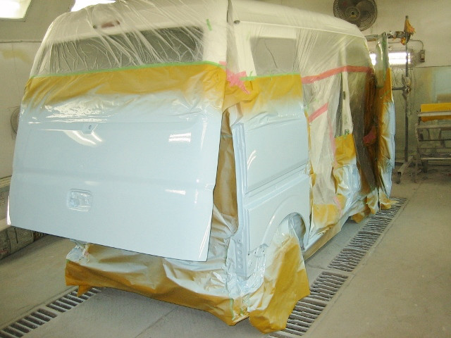 いなべ市 小林モータース様 ボディー側のペイントが完了しました!