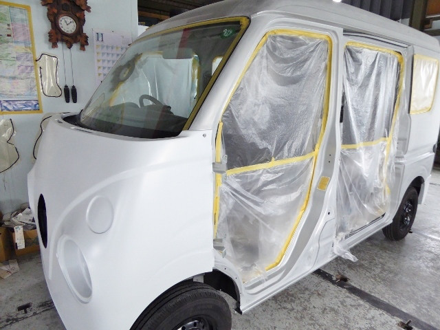 長崎県諫早市　M・F様　ボディー側の下処理準備中です！　　　