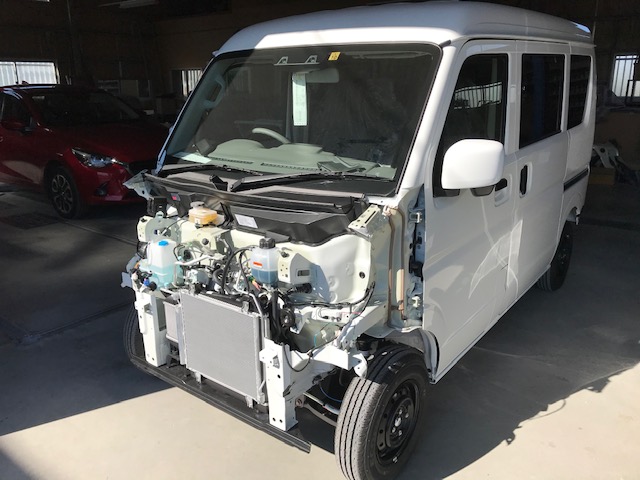 四日市市　Ｓ・Ｅ様　アーリー製作のエブリイのバラシ作業に入りました！