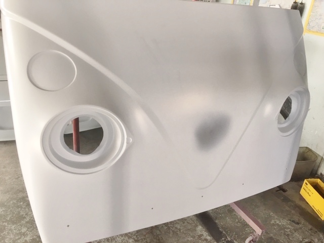 愛知県豊橋市　(株)サンフラッグ様　エアロパーツノ下処理が完了しました！