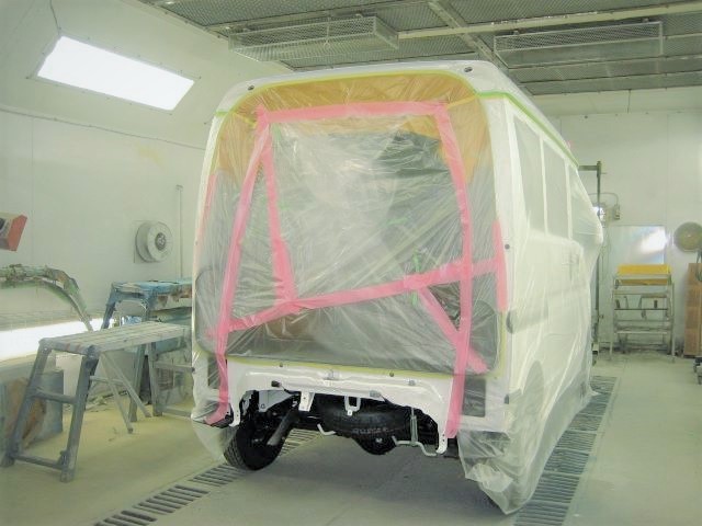 亀山市　Ｋ・Ｋ様　アーリーのルーフペイントに入ります！