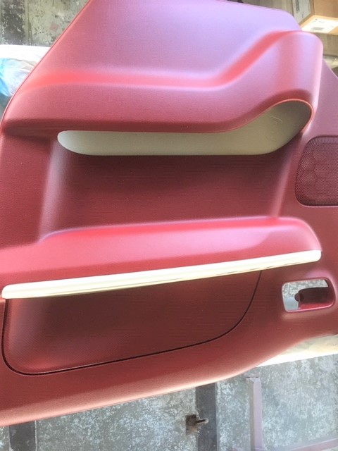 在庫車　フレンチバス　内装組付けに入りました！