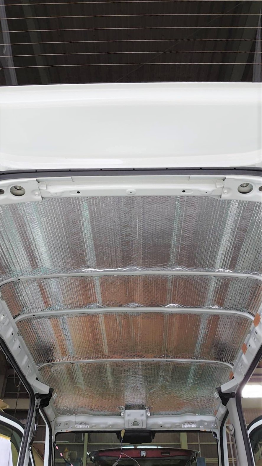 四日市市　Ｎ・Ｓ様　Ｃｏｍｆｙ-Ⅲ制作のエブリイに断熱加工中です！