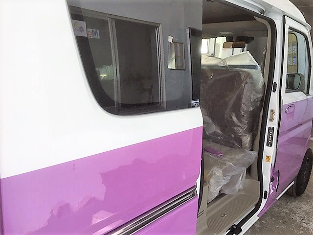 滋賀県大津市　Ｓ・Ｍ様　アーリーのボディ側ペイント中です！