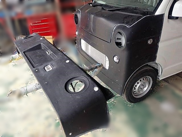 津市　Ｓ・Ｙ様　シェビーの灯火類の配線加工に入りました！