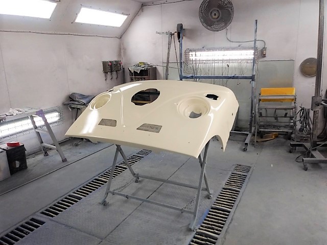 鈴鹿市長沢町　伊勢抹茶様　エアロパーツのペイントに入りました！