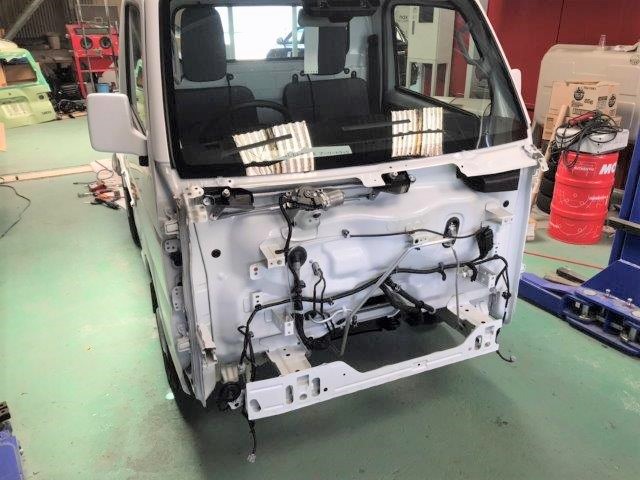 松阪市　はしもと農園(株)様　バラシ作業＆灯火類の加工中です！