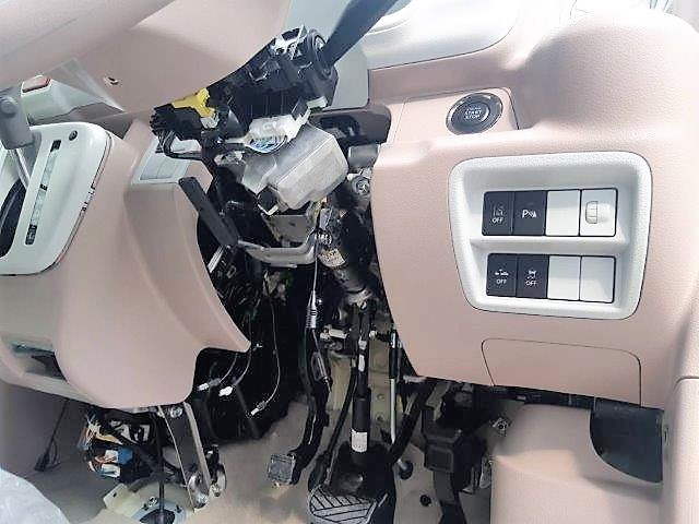 岐阜県本巣郡　Ａ・Ｍ様　内装パーツのペイントが完了しました！