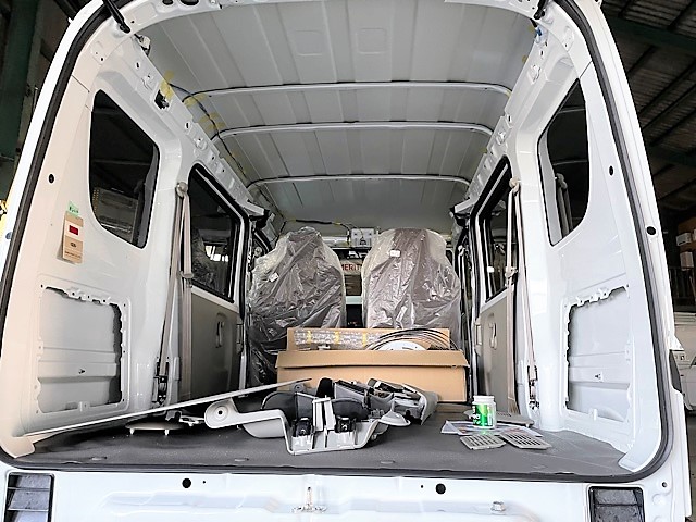 在庫車　タイプ　アーリーのバラシ作業に入りました！