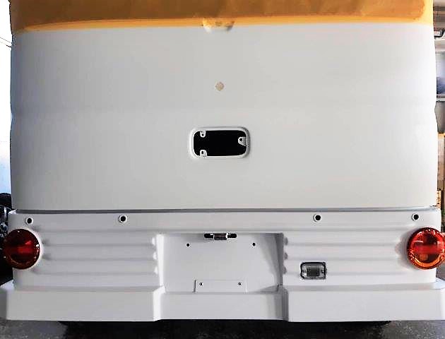 富山県富山市 M・Ｒ様　フレンチバスのボディー側のペイント準備中です！