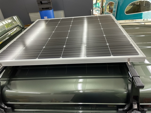 愛知県知多郡　Ｙ・Ｎ様　Comfy-Ⅲ制作のエブリイにソーラーパネル取付完了です！