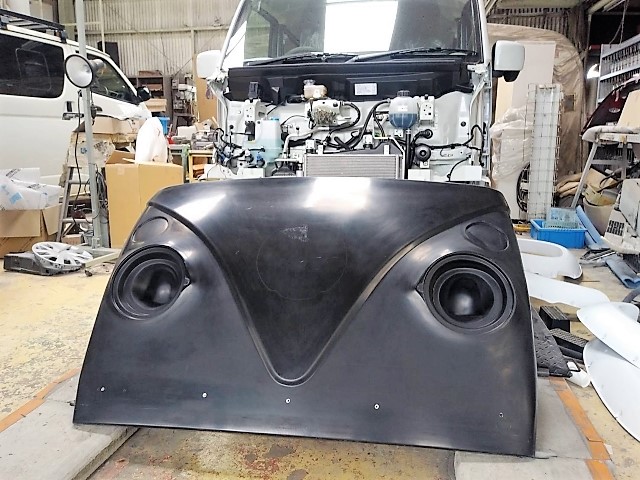 愛知県稲沢市　Ｎ・Ｋ様　アーリーのエアロパーツの下処理＆配線加工作業中です！