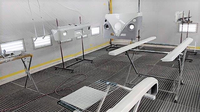 兵庫県丹波市　Ｙ・Ｋ様　アーリー製作（エブリイ）のエアロパーツのペイントに入りました！