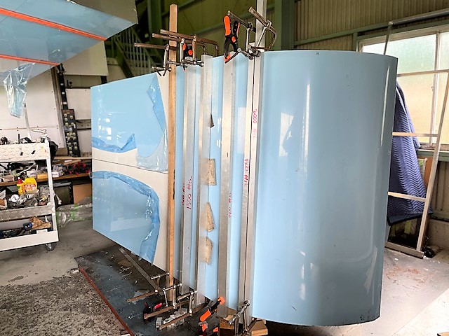 在庫車　フレンチトラック移動販売車のシェルの製作状況です！