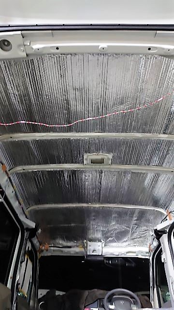 桑名市　Ｏ・Ｈ様　Comfy-Ⅲ製作のエブリイの断熱処理に入りました！