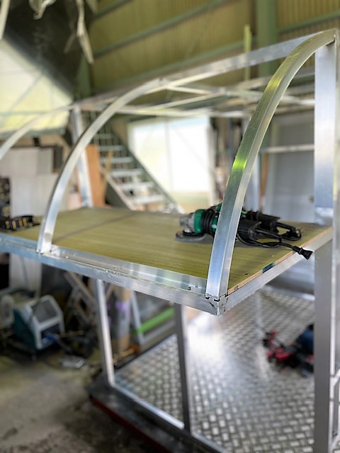 四日市市　Ａ・Ｃ様　フレンチトラック移動販売車の製作状況です！