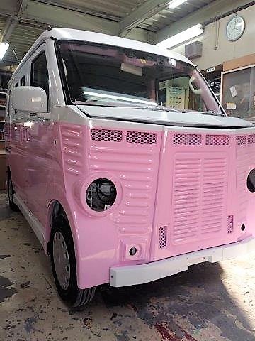 大阪府守口市　Ｆ・Ｔ様　タイプ　フレンチのエアロパーツの組付け中です！