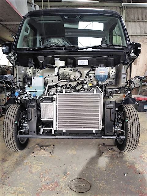 群馬県桐生市　Ａ・Ｈ様　アーリー＆Comfy-Ⅱ製作ベース車のバラシ作業中です！