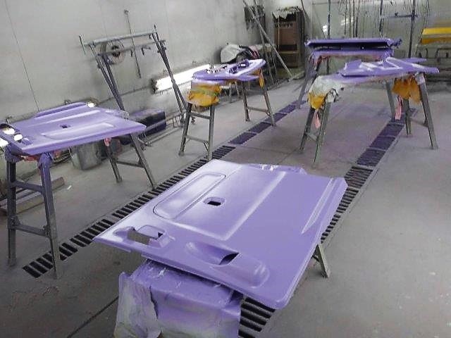 大阪府藤井寺市　Ｔ・Ｍ様　アーリーの内装パーツのペイントが完了しました！