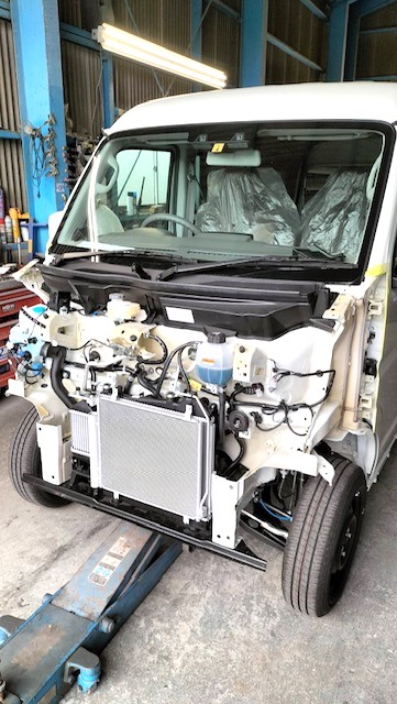 愛知県岡崎市　Ｔ・Ｅ様　アーリーComfy-Ⅱ製作のエブリイのバラシ作業中です！