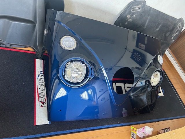 茨城県土浦市 K・S様 アーリーComfy-Ⅱ製作のエアロパーツのペイントが完了しました!