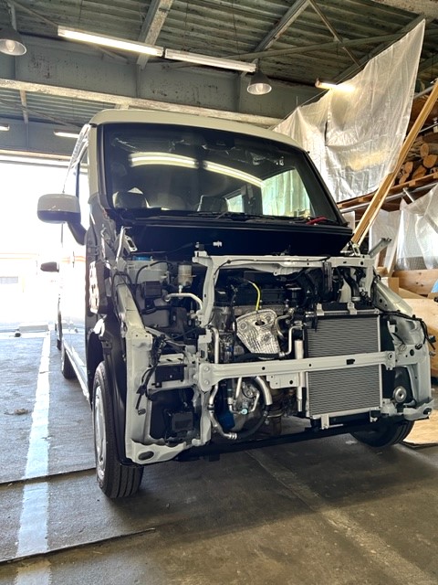 いなべ市 H・K様 ステップバン製作ベースのN-VANのバラシ作業が完了しました!