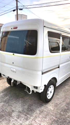 いなべ市　小林モータース様　シェビーのボディー側の足付けに入りました！