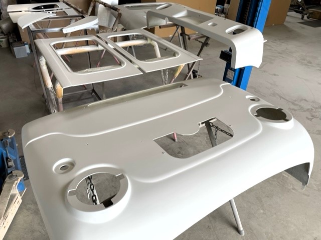 在庫車ＰＬＡＴムルティ６６０のサフェーサーペイントが完了しました！