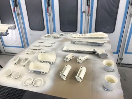 静岡県磐田市　(株)クリーンアウト様　アーリーの内装パーツのペイントに入りました！