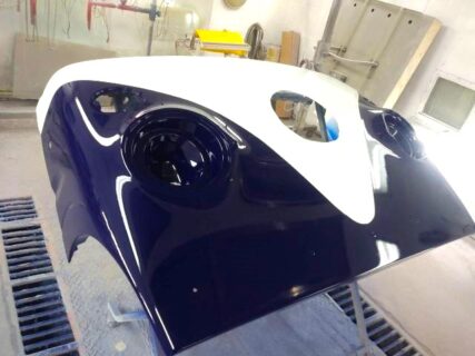 鈴鹿市　Ｋ・Ｓ様　アーリーのエアロパーツのペイント中です！