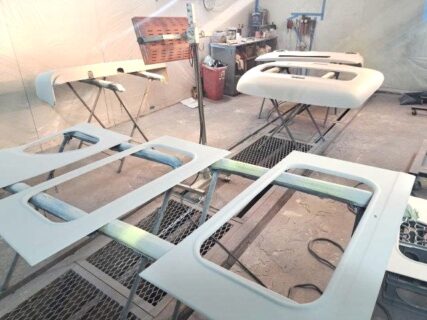 和歌山県紀の川市 Y・K様 PLATムルティ660のエアロパーツのペイントが完了しました!