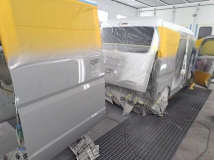 和歌山県紀の川市　Ｙ・Ｋ様　ＰＬＡＴムルティ６６０のボディー側のペイントが完了しました！