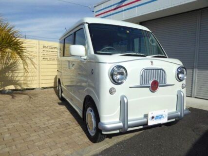 在庫車の軽キャンピングカーComfy-ⅡがＰＬＡＴムルティ６６０にカスタム完了です！