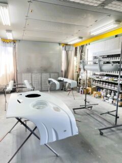 鈴鹿市磯山町　Ｄ・Ｍ様　アーリーのエアロパーツのサフェーサーペイントが完了です！