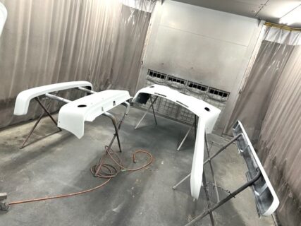 鈴鹿市磯山町　Ｄ・Ｍ様　アーリーのエアロパーツのペイントが完了しました！