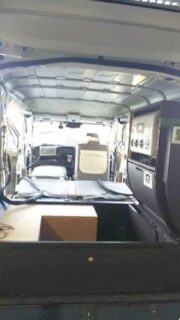 大阪府大東市　Ｔ・Ｍ様　在庫車FLATムルティ660　Comfy-Ⅲの天井断熱処理に入りました！