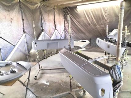 兵庫県神戸市　Ｙ・Ｋ様　ブギーライダーのエアロパーツのサフェーサーペイントに入りました！