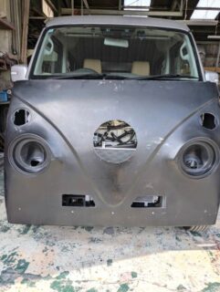 静岡県伊東市　Ｔ・Ｗ様　アーリーのエアロパーツのカット作業＆配線処理中です！