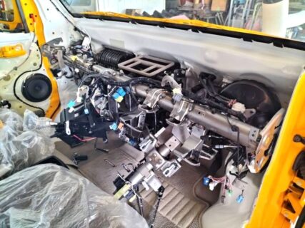 兵庫県神戸市　Ｙ・Ｋ様　ブギーライダーの内装パーツのバラシ作業が完了しました！