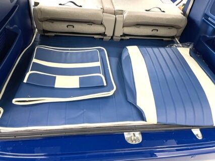 静岡県御前崎市 K・T様 アーリーのシートカバー関係の取付に入りました!