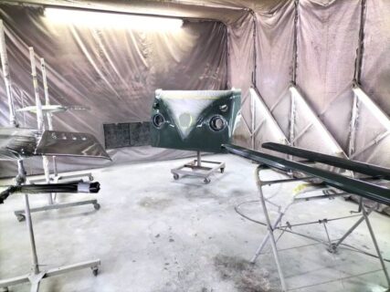 徳島県阿南市 N・K様 アーリーのエアロパーツのペイントが完了しました!