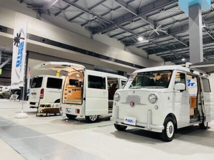 明日のイベント会場のセントレアにイベント車輛完了しました！